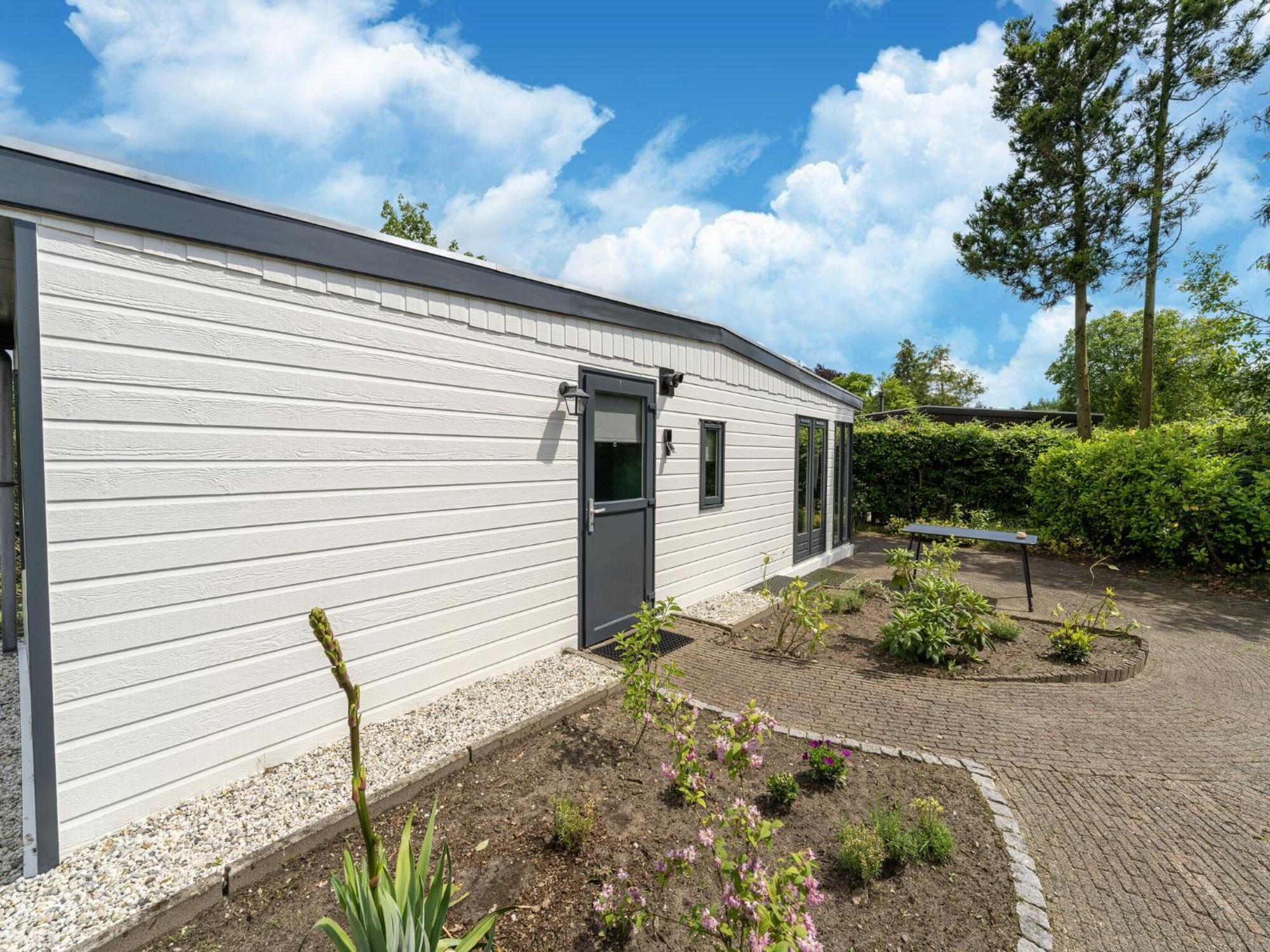 Cozy Chalet In Stegeren With A Terrace Экстерьер фото